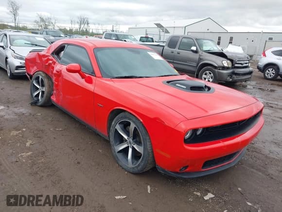 ✅ 2018 Dodge Challenger R/T • VIN: 2C3CDZBTXJH165939 • Лот: 41957214. Опубликован ранее на IAAI с пробегом 101 414 миль. Бесплатный доступ к архиву аукционных продаж из США и подробный отчёт об истории автомобиля на DreamBid. Изображение 1.
