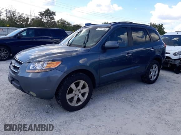 ✅ 2009 Hyundai Santa Fe Limited • VIN: 5NMSH13E79H268300 • Lot: 72441444. Listed on Copart with 153,325 mi. Free auction sales archive from the USA and detailed vehicle history report at DreamBid. Image 1.