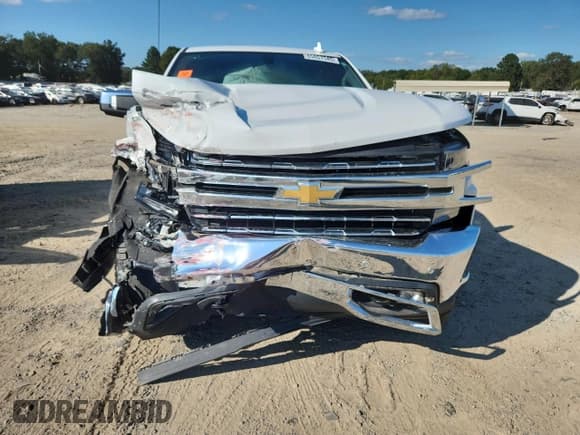 ✅ 2021 Chevrolet Silverado 1500 LTZ • VIN: 3GCUYGED4MG404502 • Lot: 85857545. Wystawiony na Copart z przebiegiem 67 754 mil. Bezpłatny archiwum sprzedaży aukcyjnych z USA i szczegółowy raport historii pojazdu na DreamBid. Zdjęcie 5.