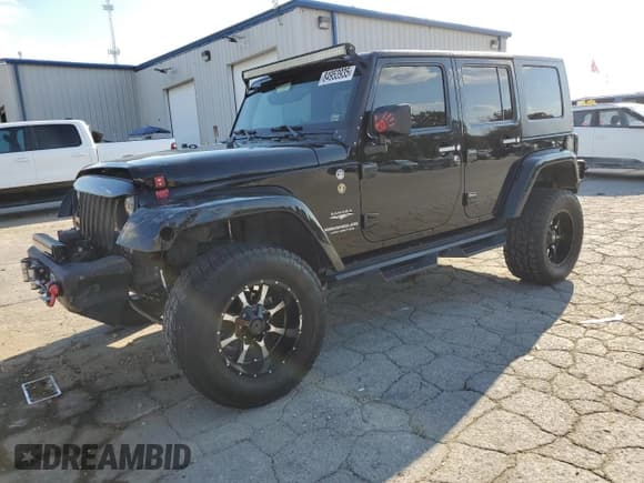 ✅ 2010 Jeep Wrangler Unlimited Sahara • VIN: 1J4BA5H17AL144056 • Лот: 84953935. Опубликован ранее на Copart с пробегом 171 661 миль. Бесплатный доступ к архиву аукционных продаж из США и подробный отчёт об истории автомобиля на DreamBid. Изображение 1.