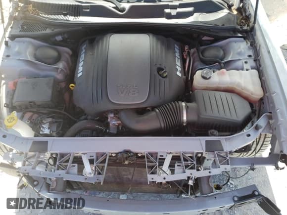 ✅ 2021 Dodge Challenger R/T • VIN: 2C3CDZBT8MH650567 • Лот: 70040004. Опубликован ранее на Copart с пробегом 13 581 миль. Бесплатный доступ к архиву аукционных продаж из США и подробный отчёт об истории автомобиля на DreamBid. Изображение 13.