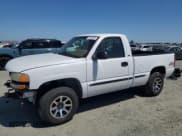 ✅ 1999 GMC Sierra 1500 SLE • VIN: 1GTEK14TXXZ502630 • Лот: 57312095. Опубликован ранее на Copart с пробегом 74 699 миль. Бесплатный доступ к архиву аукционных продаж из США и подробный отчёт об истории автомобиля на DreamBid. Изображение 1.