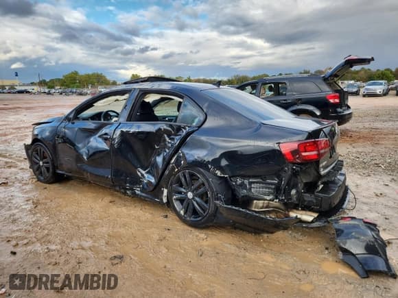 ✅ 2018 Volkswagen Jetta SE Sport • VIN: 3VWD17AJ6JM248036 • Lot: 90475245. Listed on Copart with 123,064 mi. Free auction sales archive from the USA and detailed vehicle history report at DreamBid. Image 2.