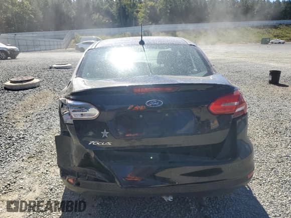 ✅ 2017 Ford Focus S • VIN: 1FADP3E23HL221097 • Лот: 82450025. Опубликован ранее на Copart с пробегом 98 700 миль. Бесплатный доступ к архиву аукционных продаж из США и подробный отчёт об истории автомобиля на DreamBid. Изображение 6.