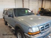 ✅ 1998 Ford Ranger XL • VIN: 1FTZR15X0WPA62393 • Lot: 43024012. Wystawiony na IAAI z przebiegiem 86 896 mil. Bezpłatny archiwum sprzedaży aukcyjnych z USA i szczegółowy raport historii pojazdu na DreamBid. Zdjęcie 6.