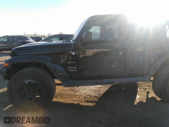 ✅ 2021 Jeep Wrangler Unlimited Sahara • VIN: 1C4HJXEG1MW579887 • Lot: 41299338. Listed on IAAI with 50,707 mi. Free auction sales archive from the USA and detailed vehicle history report at DreamBid. Image 14.