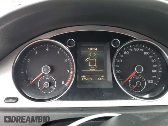 ✅ 2009 Volkswagen CC 4Motion • VIN: WVWGU73C19E526431 • Лот: 69520435. Опубликован ранее на Copart с пробегом 175 939 миль. Бесплатный доступ к архиву аукционных продаж из США и подробный отчёт об истории автомобиля на DreamBid. Изображение 9.