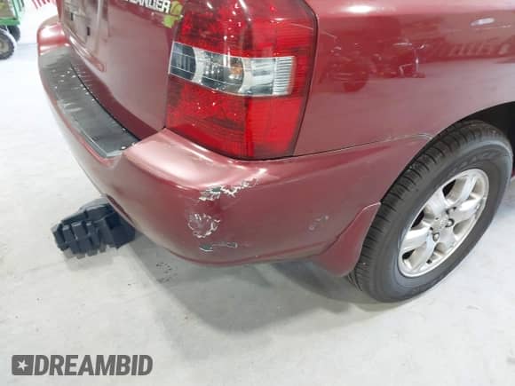 2006 Toyota Highlander z VIN JTEGD21A160146952, wystawiony jako IAAI lot #43018424 z przebiegiem 171 745 mil mil oraz . Historia ofert i sprzedaży dostępna na DreamBid. Obrazek 14.