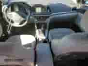 2017 Hyundai Elantra Limited z VIN 5NPD84LFXHH051215, wystawiony jako Copart lot #85354595 z przebiegiem 43 976 mil mil oraz Szkoda całkowita • Salvage title. Historia ofert i sprzedaży dostępna na DreamBid. Obrazek 8.