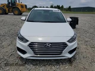 ✅ 2021 Hyundai Accent SE • VIN: 3KPC24A68ME133880 • Lot: 59465744. Wystawiony na Copart z przebiegiem 88 694 mil. Bezpłatny archiwum sprzedaży aukcyjnych z USA i szczegółowy raport historii pojazdu na DreamBid. Zdjęcie 5.