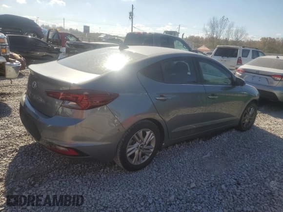 ✅ 2019 Hyundai Elantra Value Edition • VIN: 5NPD84LF3KH408726 • Lot: 92204965. Listed on Copart with 142,038 mi. Free auction sales archive from the USA and detailed vehicle history report at DreamBid. Image 3.