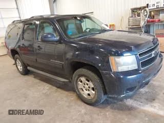 ✅ 2009 Chevrolet Suburban 1LT • VIN: 1GNFK26319R272557 • Lot: 42138238. Wystawiony na IAAI z przebiegiem 223 599 mil. Bezpłatny archiwum sprzedaży aukcyjnych z USA i szczegółowy raport historii pojazdu na DreamBid. Zdjęcie 1.