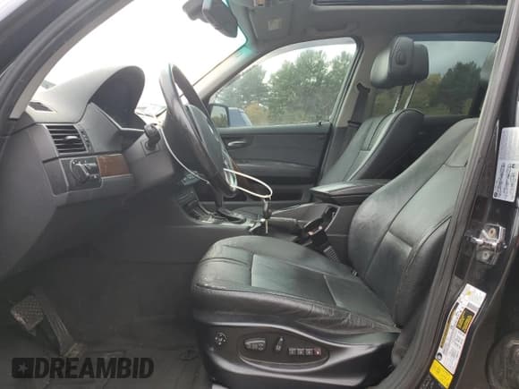 ✅ 2009 BMW X3 xDrive30i • VIN: WBXPC93459WJ26294 • Lot: 91226225. Wystawiony na Copart z przebiegiem 164 818 mil. Bezpłatny archiwum sprzedaży aukcyjnych z USA i szczegółowy raport historii pojazdu na DreamBid. Zdjęcie 7.