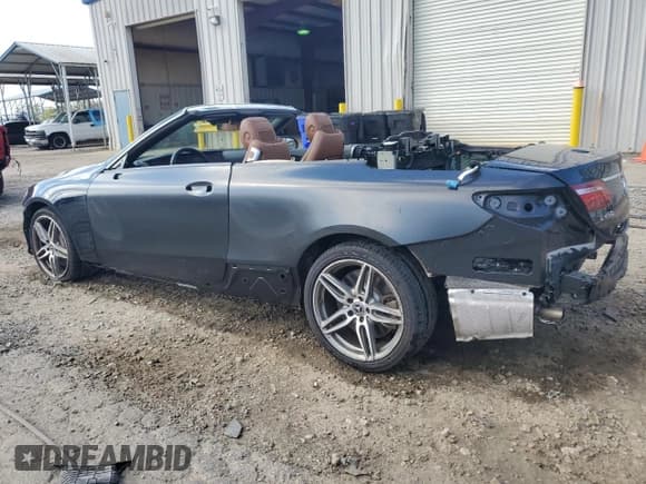 ✅ 2019 Mercedes-Benz E 450 • VIN: WDD1K6HB5KF077945 • Lot: 49045505. Wystawiony na Copart z przebiegiem 112 687 mil. Bezpłatny archiwum sprzedaży aukcyjnych z USA i szczegółowy raport historii pojazdu na DreamBid. Zdjęcie 2.