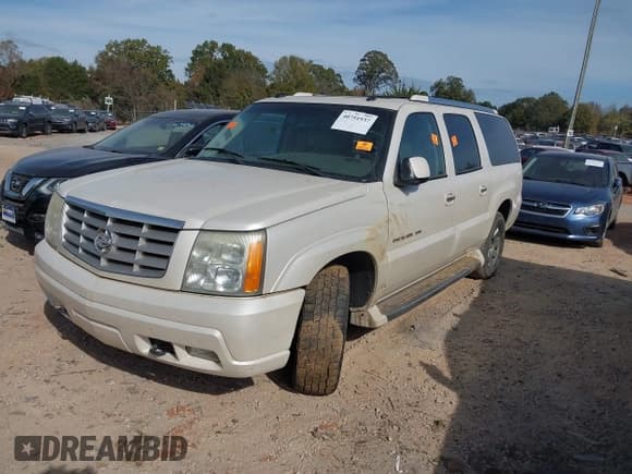 ✅ 2004 Cadillac Escalade ESV • VIN: 3GYFK66N24G115253 • Lot: 40751937. Wystawiony na IAAI z przebiegiem Nie podano. Bezpłatny archiwum sprzedaży aukcyjnych z USA i szczegółowy raport historii pojazdu na DreamBid. Zdjęcie 2.