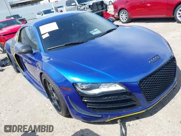 ✅ 2012 Audi R8 V10 • VIN: WUAENAFG2CN000688 • Лот: 42541277. Опубликован ранее на IAAI с пробегом 53 930 миль. Бесплатный доступ к архиву аукционных продаж из США и подробный отчёт об истории автомобиля на DreamBid. Изображение 1.