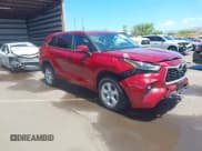 ✅ 2023 Toyota Highlander L • VIN: 5TDKDRAHXPS509316 • Lot: 42674115. Wystawiony na IAAI z przebiegiem 6 121 mil. Bezpłatny archiwum sprzedaży aukcyjnych z USA i szczegółowy raport historii pojazdu na DreamBid. Zdjęcie 1.