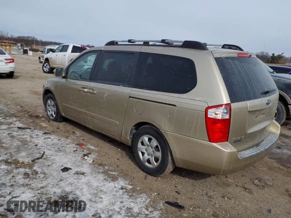 ✅ 2007 Kia Sedona LX • VIN: KNDMB233876173916 • Lot: 41598706. Wystawiony na IAAI z przebiegiem 246 920 mil. Bezpłatny archiwum sprzedaży aukcyjnych z USA i szczegółowy raport historii pojazdu na DreamBid. Zdjęcie 3.