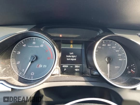 ✅ 2017 Audi S5 • VIN: WAUC4AFR6HA000410 • Lot: 68983714. Listed on Copart with 40,504 mi. Free auction sales archive from the USA and detailed vehicle history report at DreamBid. Image 9.