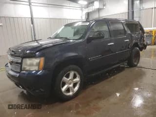✅ 2007 Chevrolet Suburban LT • VIN: 1GNFK16327J363861 • Lot: 75894924. Wystawiony na Copart z przebiegiem 199 469 mil. Bezpłatny archiwum sprzedaży aukcyjnych z USA i szczegółowy raport historii pojazdu na DreamBid. Zdjęcie 1.