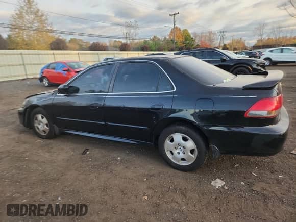 2001 Honda Accord EX z VIN 1HGCG16591A036378, wystawiony jako Copart lot #90289725 z przebiegiem Nie podano mil oraz Szkoda całkowita • Salvage title. Historia ofert i sprzedaży dostępna na DreamBid. Obrazek 2.