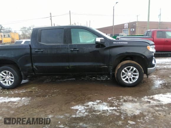 ✅ 2022 Chevrolet Silverado 1500 LT • VIN: 1GCPDKEKXNZ579932 • Lot: 41479795. Wystawiony na IAAI z przebiegiem 62 352 mil. Bezpłatny archiwum sprzedaży aukcyjnych z USA i szczegółowy raport historii pojazdu na DreamBid. Zdjęcie 13.