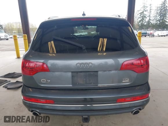 ✅ 2014 Audi Q7 Premium • VIN: WA1CMAFE7ED017740 • Lot: 41959691. Listed on IAAI with 112,521 mi. Free auction sales archive from the USA and detailed vehicle history report at DreamBid. Image 16.
