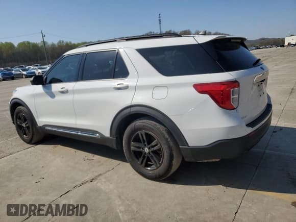 ✅ 2021 Ford Explorer XLT • VIN: 1FMSK7DH2MGA51634 • Lot: 52757105. Wystawiony na Copart z przebiegiem 58 510 mil. Bezpłatny archiwum sprzedaży aukcyjnych z USA i szczegółowy raport historii pojazdu na DreamBid. Zdjęcie 2.