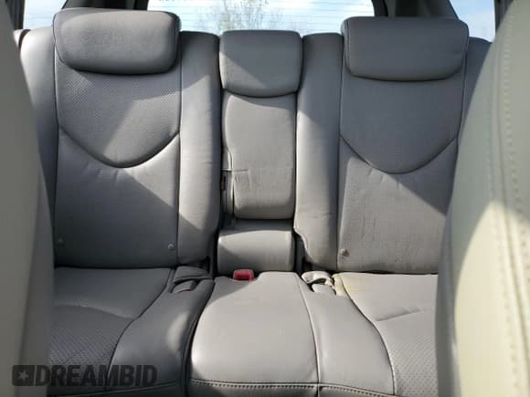 ✅ 2007 Toyota RAV4 Limited • VIN: JTMZK31V976005556 • Lot: 82132025. Wystawiony na Copart z przebiegiem 172 133 mil. Bezpłatny archiwum sprzedaży aukcyjnych z USA i szczegółowy raport historii pojazdu na DreamBid. Zdjęcie 10.