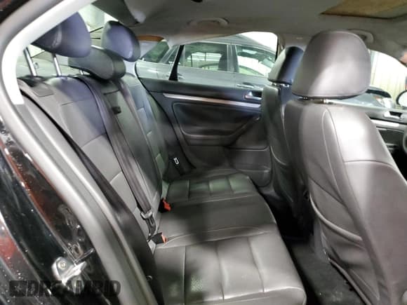 ✅ 2007 Volkswagen Jetta 2.5 • VIN: 3VWSF71K97M048715 • Lot: 64212935. Listed on Copart with 205,300 mi. Free auction sales archive from the USA and detailed vehicle history report at DreamBid. Image 10.