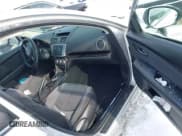 ✅ 2013 Mazda 6 i Touring Plus • VIN: 1YVHZ8EH7D5M17186 • Lot: 41532531. Wystawiony na IAAI z przebiegiem 88 933 mil. Bezpłatny archiwum sprzedaży aukcyjnych z USA i szczegółowy raport historii pojazdu na DreamBid. Zdjęcie 5.