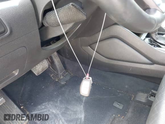 2018 Hyundai Tucson Limited with VIN KM8J33A27JU750045, listed as a IAAI auction lot 41938146 with 147,026 mi miles and . Bid and sale history available at DreamBid. Image 11.