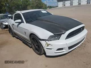 2014 Ford Mustang GT с VIN 1ZVBP8CF8E5200618, выставлен на аукционе IAAI как лот 43128311 с пробегом 115 137 миль миль и . История ставок и продаж доступна на DreamBid. Изображение 1.