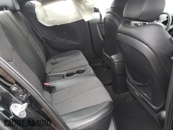 ✅ 2013 Hyundai Veloster RE:MIX • VIN: KMHTC6AD1DU105035 • Lot: 44990615. Wystawiony na Copart z przebiegiem 131 213 mil. Bezpłatny archiwum sprzedaży aukcyjnych z USA i szczegółowy raport historii pojazdu na DreamBid. Zdjęcie 10.