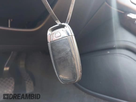 ✅ 2015 Audi A8 3.0T • VIN: WAU3GAFD7FN018044 • Lot: 43492177. Listed on IAAI with 178,834 mi. Free auction sales archive from the USA and detailed vehicle history report at DreamBid. Image 11.