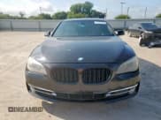 ✅ 2014 BMW 7 Series 750i • VIN: WBAYA8C57ED824970 • Lot: 61005925. Wystawiony na Copart z przebiegiem 144 457 mil. Bezpłatny archiwum sprzedaży aukcyjnych z USA i szczegółowy raport historii pojazdu na DreamBid. Zdjęcie 5.