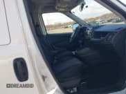 ✅ 2022 Ram ProMaster City Cargo Tradesman • VIN: ZFBHRFAB6N6Y29576 • Lot: 43680933. Wystawiony na IAAI z przebiegiem 40 404 mil. Bezpłatny archiwum sprzedaży aukcyjnych z USA i szczegółowy raport historii pojazdu na DreamBid. Zdjęcie 5.