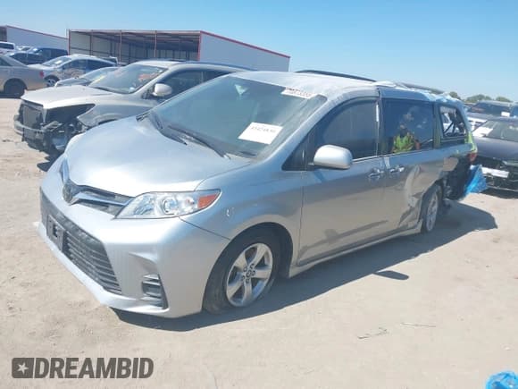 ✅ 2020 Toyota Sienna LE • VIN: 5TDKZ3DCXLS021542 • Lot: 43424830. Wystawiony na IAAI z przebiegiem 70 000 mil. Bezpłatny archiwum sprzedaży aukcyjnych z USA i szczegółowy raport historii pojazdu na DreamBid. Zdjęcie 2.