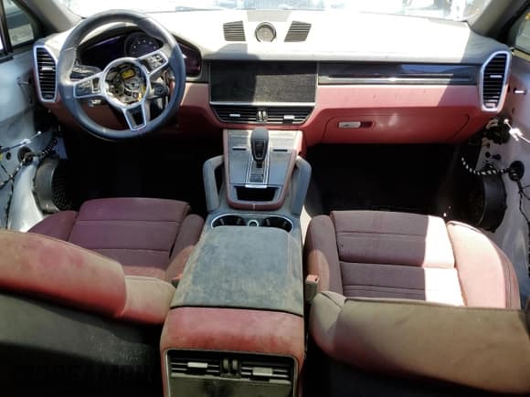 ✅ 2023 Porsche Cayenne • VIN: WP1BA2AY9PDA27317 • Lot: 67111405. Listed on Copart with Not provided. Free auction sales archive from the USA and detailed vehicle history report at DreamBid. Image 8.