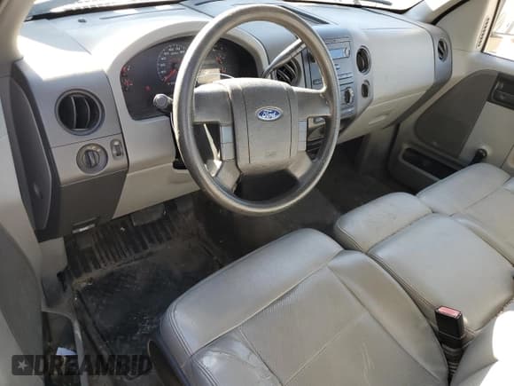 ✅ 2006 Ford F-150 XL • VIN: 1FTRF12286NB84965 • Лот: 86522575. Опубликован ранее на Copart с пробегом 117 163 миль. Бесплатный доступ к архиву аукционных продаж из США и подробный отчёт об истории автомобиля на DreamBid. Изображение 8.