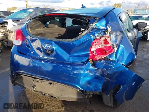 ✅ 2016 Hyundai Veloster • VIN: KMHTC6AD8GU257544 • Lot: 41429095. Wystawiony na IAAI z przebiegiem 108 741 mil. Bezpłatny archiwum sprzedaży aukcyjnych z USA i szczegółowy raport historii pojazdu na DreamBid. Zdjęcie 6.