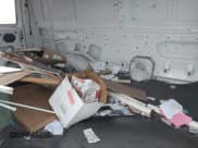 ✅ 2005 Ford Econoline Cargo • VIN: 1FTNE24L95HA86649 • Lot: 41398220. Wystawiony na IAAI z przebiegiem 254 721 mil. Bezpłatny archiwum sprzedaży aukcyjnych z USA i szczegółowy raport historii pojazdu na DreamBid. Zdjęcie 8.