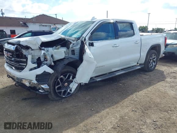 ✅ 2022 GMC Sierra 1500 SLT • VIN: 3GTUUDED1NG645610 • Лот: 43445789. Опубликован ранее на IAAI с пробегом 67 284 миль. Бесплатный доступ к архиву аукционных продаж из США и подробный отчёт об истории автомобиля на DreamBid. Изображение 17.