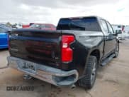 ✅ 2019 Chevrolet Silverado 1500 LT • VIN: 1GCPWCEDXKZ191919 • Lot: 42630197. Wystawiony na IAAI z przebiegiem 104 763 mil. Bezpłatny archiwum sprzedaży aukcyjnych z USA i szczegółowy raport historii pojazdu na DreamBid. Zdjęcie 4.