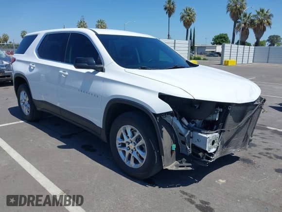 ✅ 2021 Chevrolet Traverse LS • VIN: 1GNERFKW8MJ266373 • Lot: 42170670. Listed on IAAI with 45,457 mi. Free auction sales archive from the USA and detailed vehicle history report at DreamBid. Image 1.