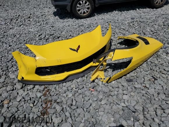 ✅ 2018 Chevrolet Corvette Z06 2LZ • VIN: 1G1YS2D60J5601199 • Lot: 52807065. Wystawiony na Copart z przebiegiem 29 702 mil. Bezpłatny archiwum sprzedaży aukcyjnych z USA i szczegółowy raport historii pojazdu na DreamBid. Zdjęcie 12.