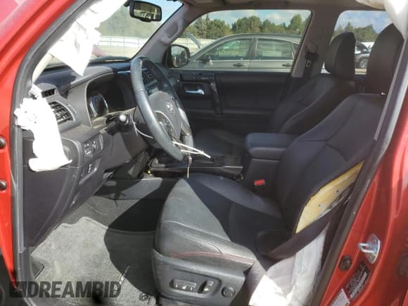 ✅ 2016 Toyota 4Runner SR5 Premium • VIN: JTEBU5JR3G5383237 • Lot: 90301465. Wystawiony na Copart z przebiegiem 94 350 mil. Bezpłatny archiwum sprzedaży aukcyjnych z USA i szczegółowy raport historii pojazdu na DreamBid. Zdjęcie 7.