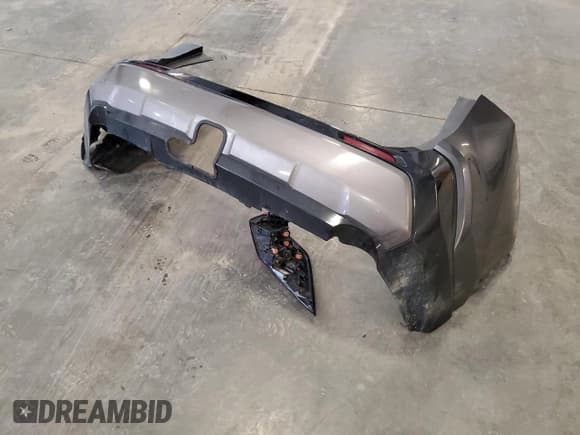 ✅ 2021 Toyota RAV4 Hybrid XSE • VIN: 4T3E6RFV5MU008608 • Lot: 86459075. Listed on Copart with 220,591 mi. Free auction sales archive from the USA and detailed vehicle history report at DreamBid. Image 13.