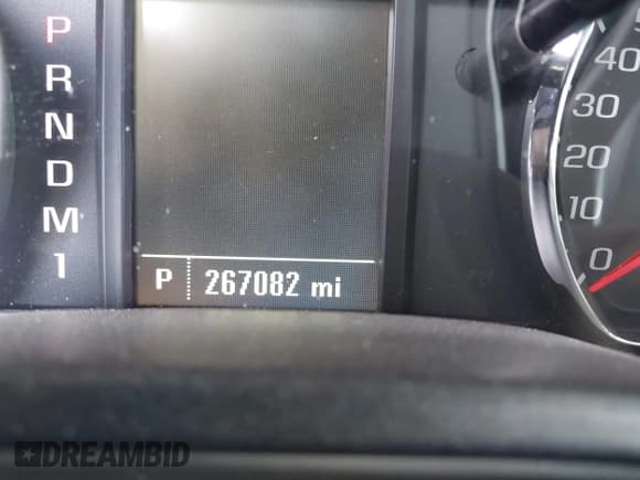 ✅ 2016 Chevrolet Silverado 2500HD Work Truck • VIN: 1GC1CUEG2GF164883 • Лот: 43046313. Опубликован ранее на IAAI с пробегом 267 082 миль. Бесплатный доступ к архиву аукционных продаж из США и подробный отчёт об истории автомобиля на DreamBid. Изображение 15.