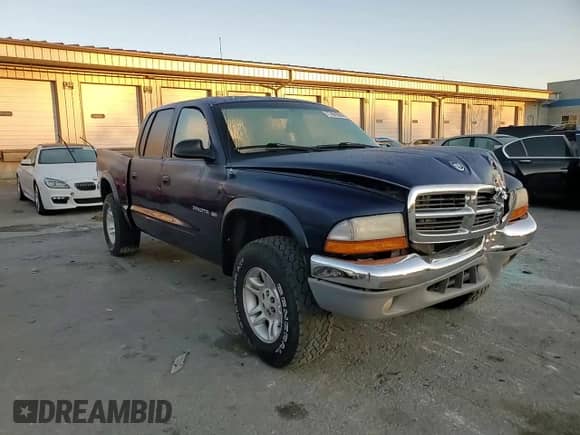 ✅ 2001 Dodge Dakota Sport • VIN: 1B7GG2AN61S108595 • Лот: 77461064. Размещён на Copart с пробегом 172 384 миль миль. Получите бесплатный доступ к архиву аукционных продаж из США и посмотрите подробный отчёт об истории автомобиля на DreamBid. Изображение 11.